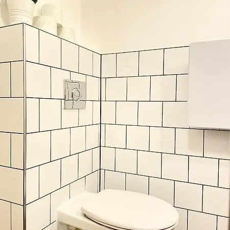 Eotvos 25 * Budapest