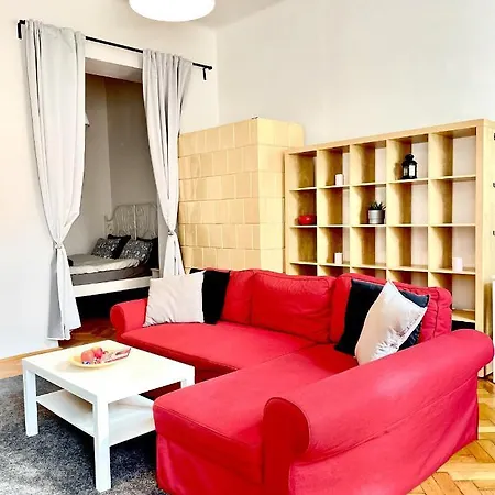 Apartment Eotvos 25 *